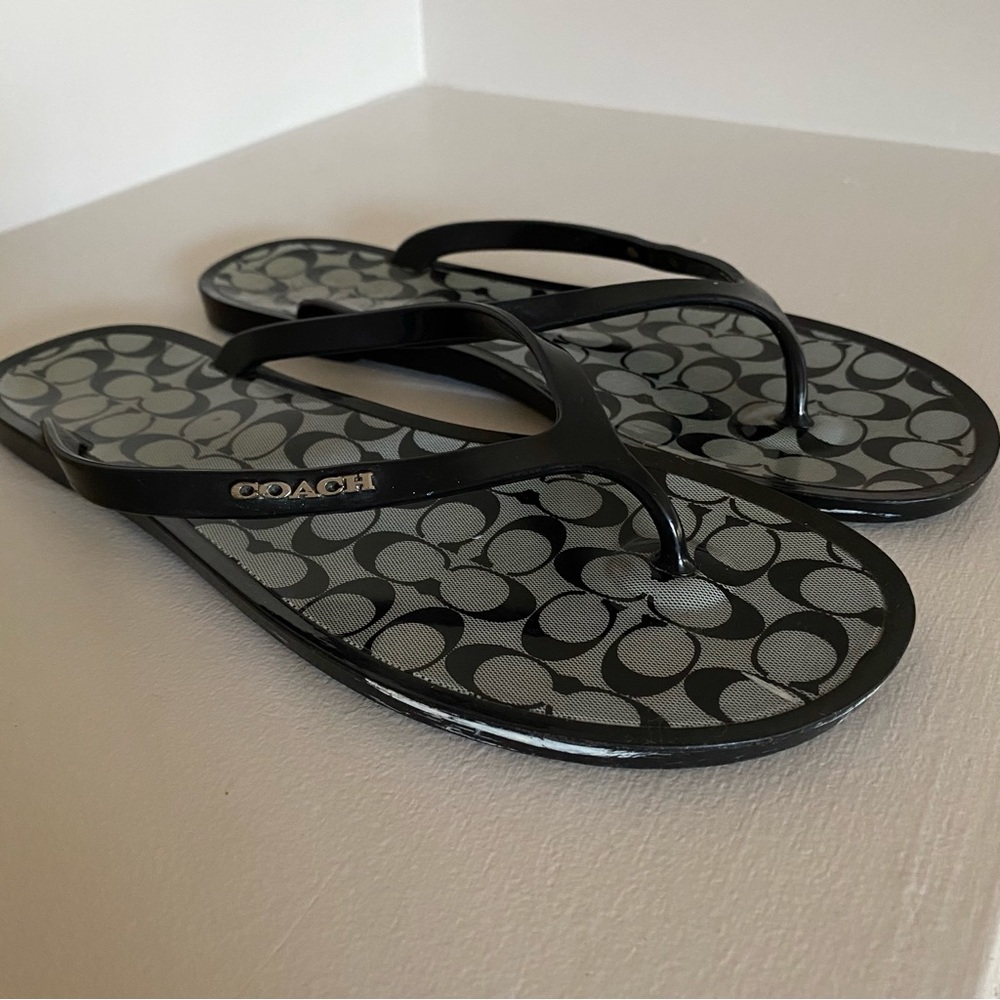 Coach Signature Flip Flops sz 8B Black EUC!!
